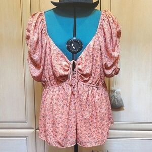 💖A Beautiful Soul x Arula Peach Ditsy Floral Top